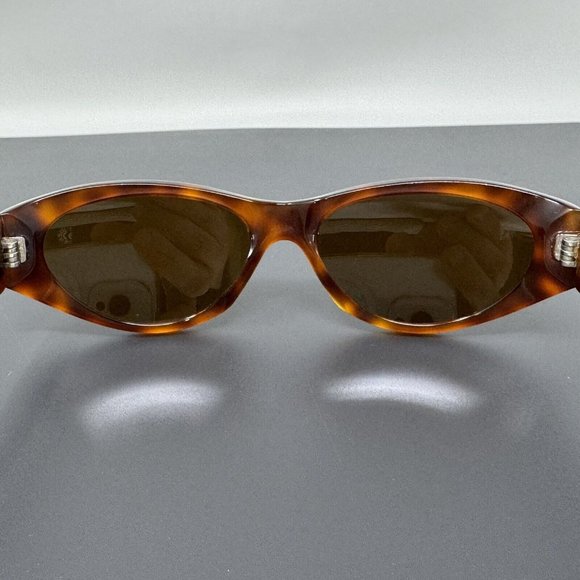 Persol vintage 90s oval sunglasses model 2546 30/33 made in Italy. 53 [] 16 main image 14